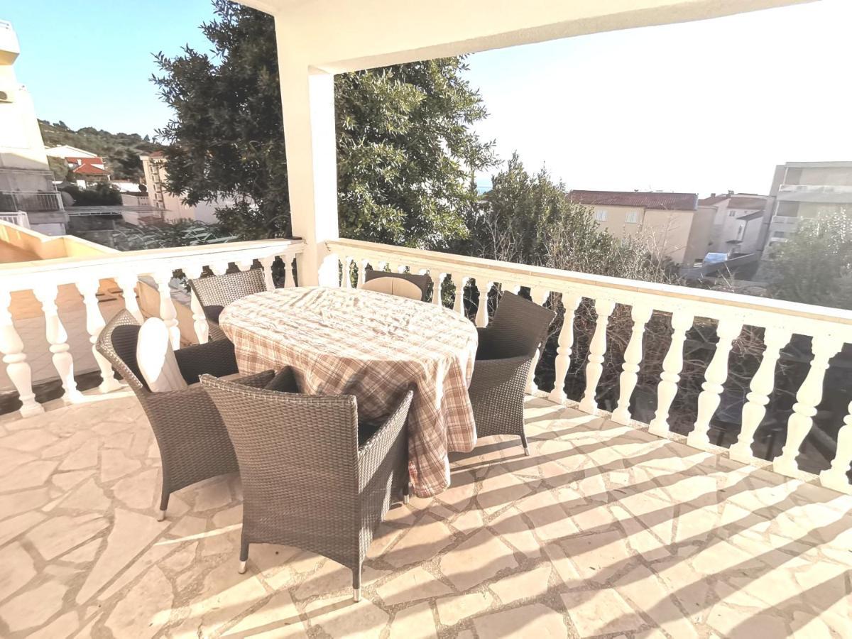 Apt White Idyll, 3 Bedrooms, 3 Bathrooms, Terrace Apt Promajna Buitenkant foto